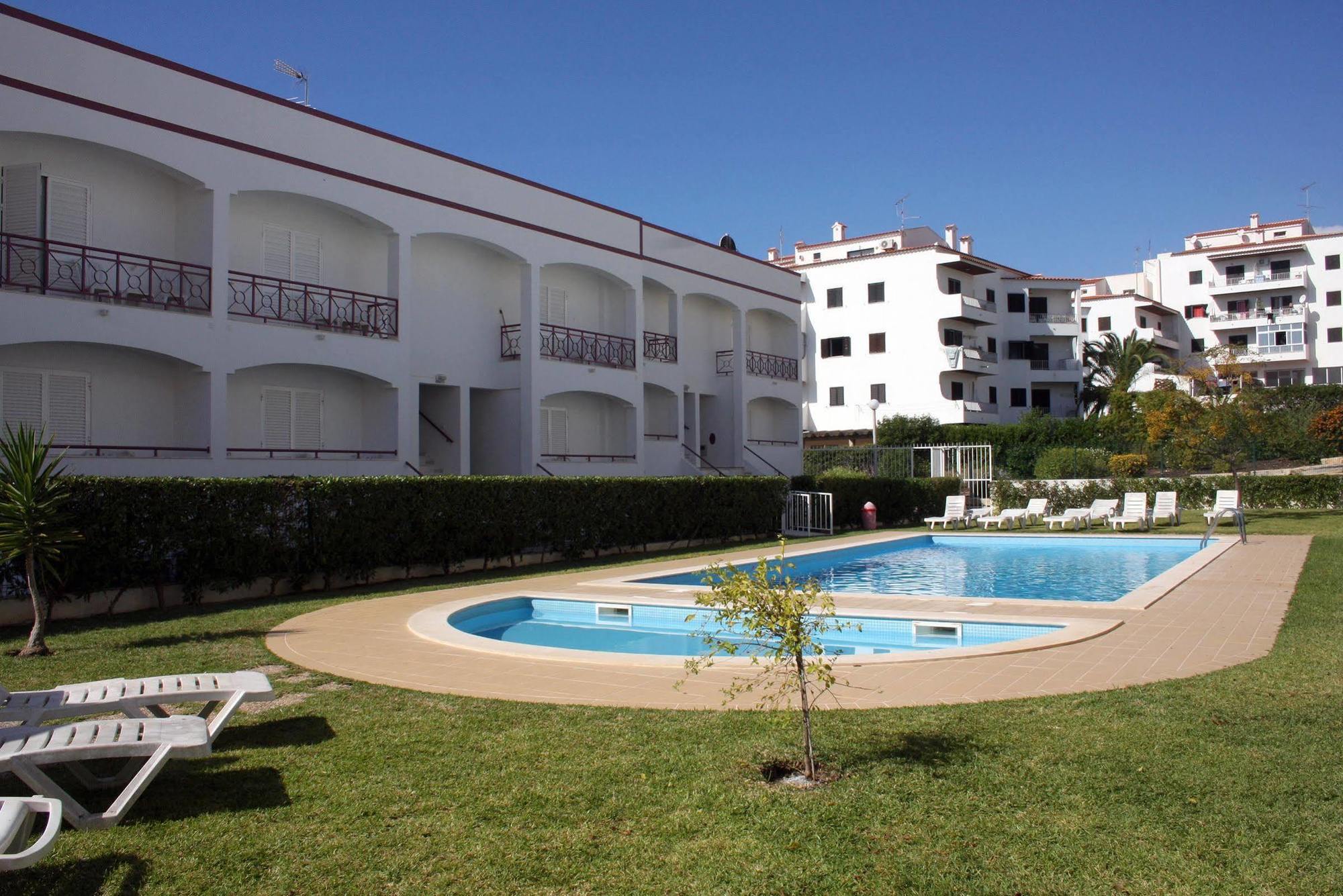 Kings Apartments Quarteira Extérieur photo